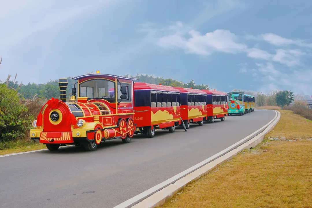 宇通观光车亮相2024中国（北京）国际游乐设施设备博览会，助力景区高质量运营