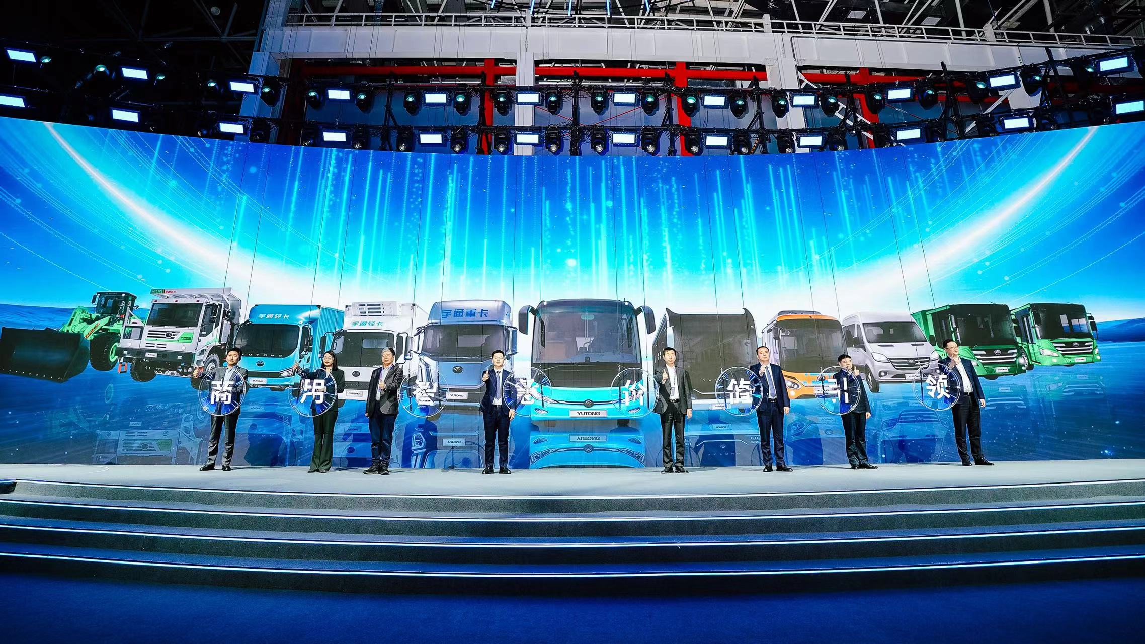 破解行业困境！宇通联手宁德时代首发15年150万公里质保长寿命电池