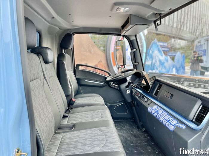 晁莉红带宇通轻卡卷出“新赛道”！