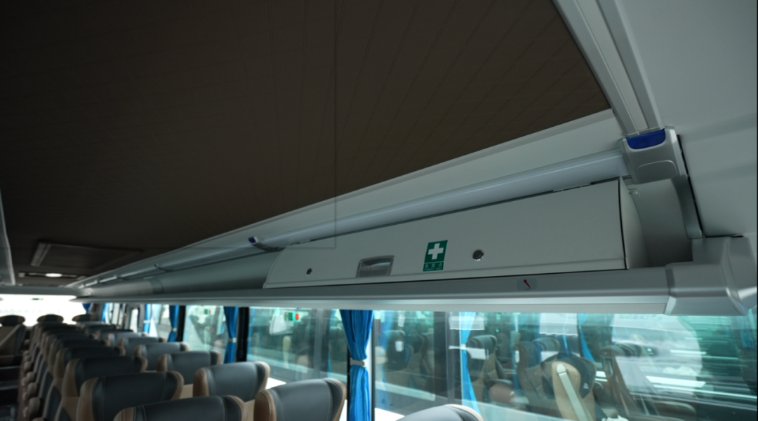 行业最大批量！宇通100辆高端旅游客车交付新疆