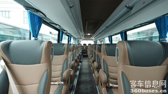 行业最大批量！宇通100辆高端旅游客车交付新疆