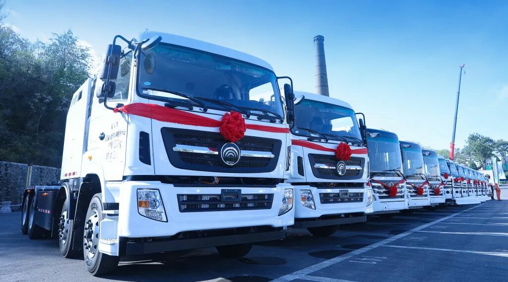 装备焕新，洁护阳泉！宇通环卫助力山西点亮城市新景！