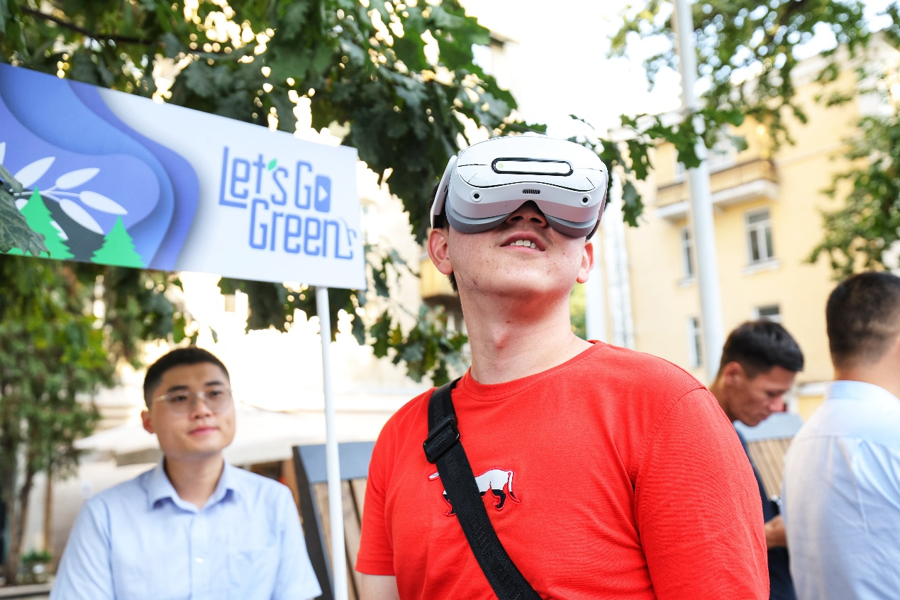 绿色点亮阿拉木图 宇通携手中国驻阿拉木图总领事馆共启低碳出行新篇章