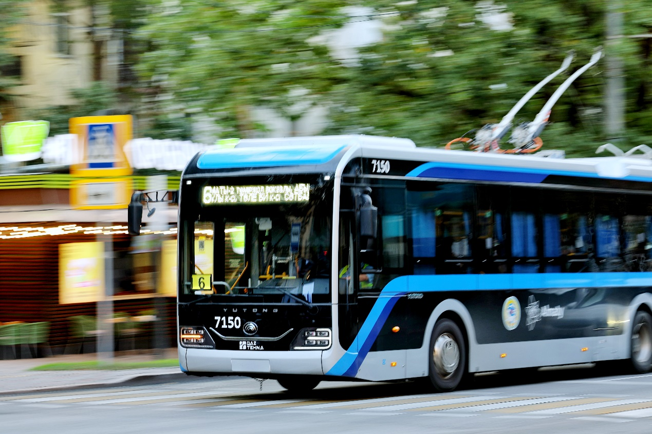 绿色点亮阿拉木图 宇通携手中国驻阿拉木图总领事馆共启低碳出行新篇章