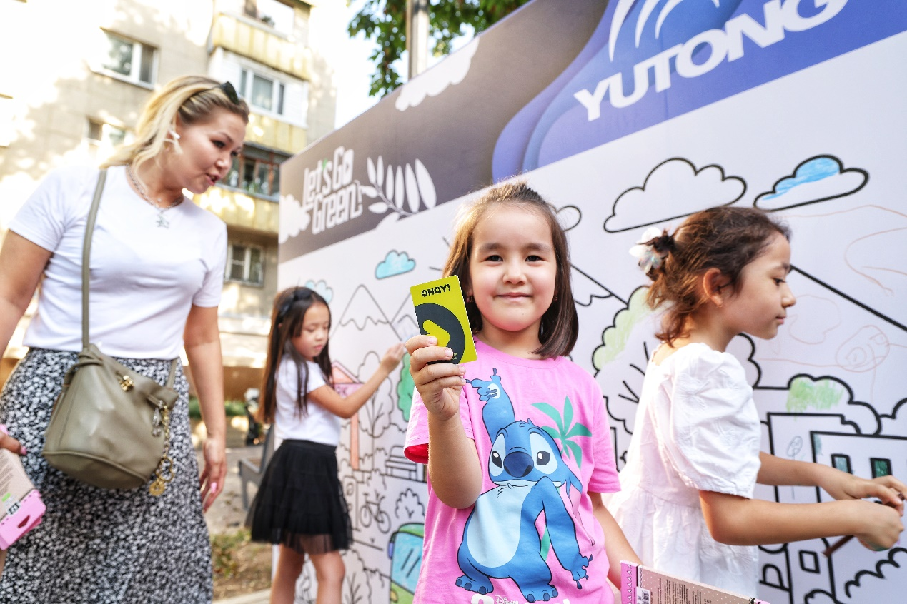 绿色点亮阿拉木图 宇通携手中国驻阿拉木图总领事馆共启低碳出行新篇章