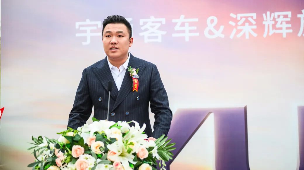 又100辆！宇通高端旅游客车再次批量交付新疆