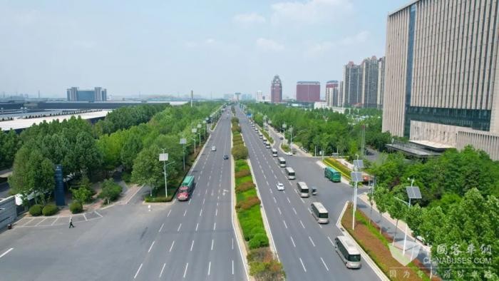 携手畅通“城市血脉” 宇通新能源公交批量交付沧州 携手畅通“城市血脉” 宇通新能源公交批量交付沧州