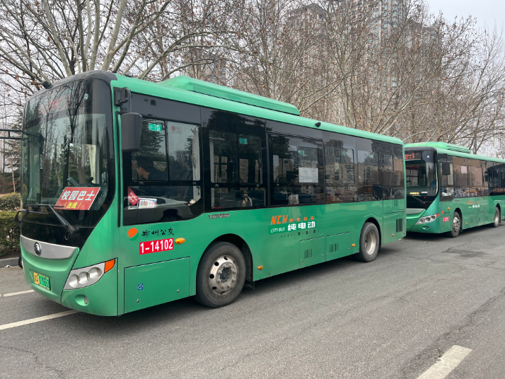 共青团点赞！定制公交拓宽市民“幸福路”