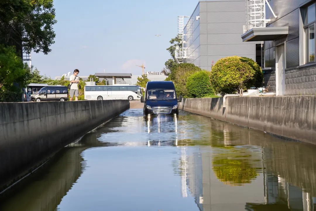 五优天骏?电驱未来丨宇通天骏V6E媒体品鉴圆满收官 图片