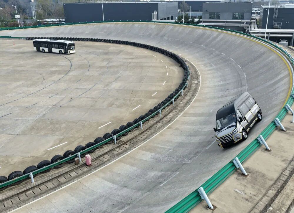 这里的客车，何以驶向全球？