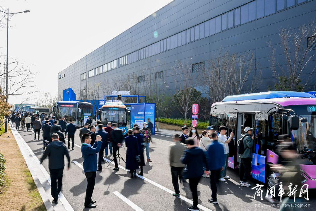 以技术创新打造长远竞争力，宇通新能源商用车全系新品发布会举行