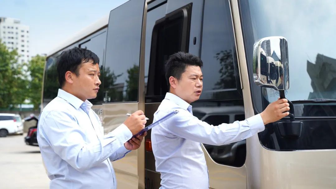 宇通客车连续八届圆满护航博鳌亚洲论坛 图片