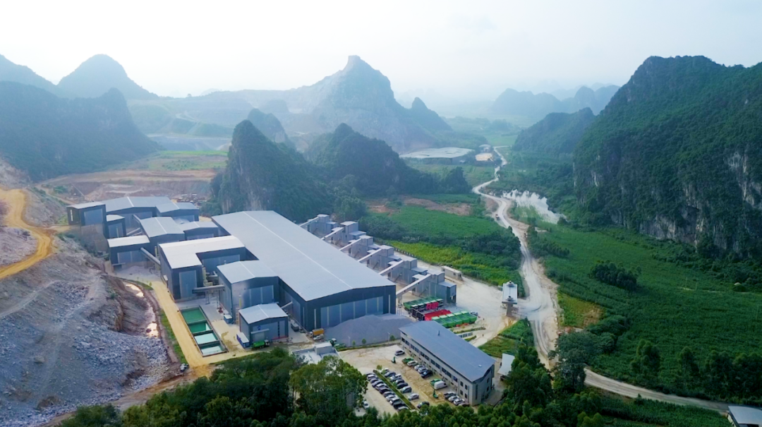 绿色矿山新里程！宇通新能源矿卡批量交付南宁嘉联矿业