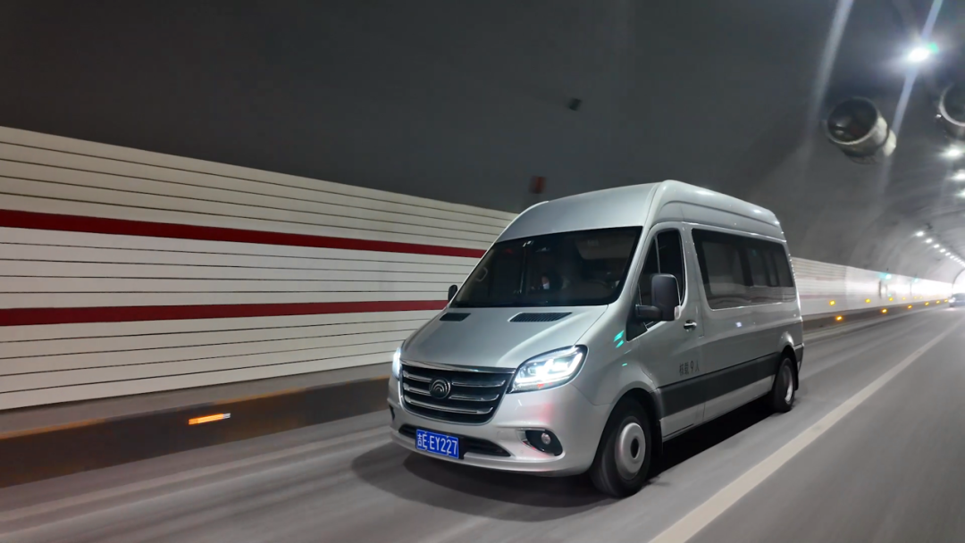 定制客运新模式！宇通天骏“燃擎”北国冰城