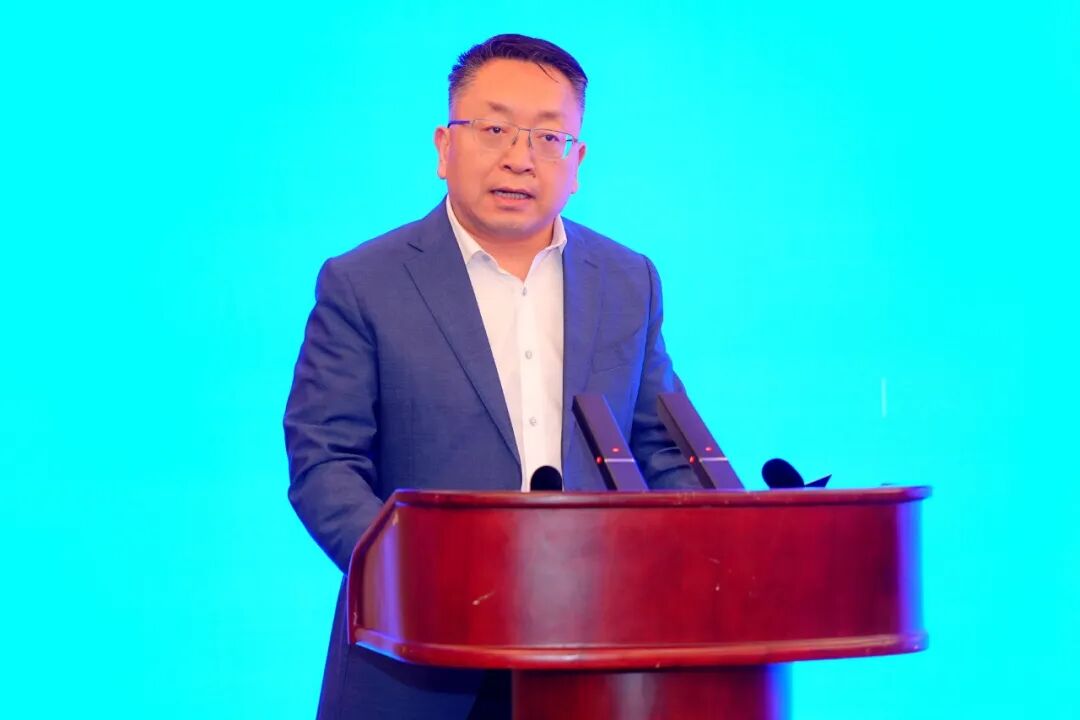 宇通向交建投交付200台新能源轻卡并签约500台氢燃料订单 图片